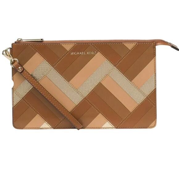 MICHAEL KORS Marquertry Daniela Wristlet, NWT - Picture 1 of 9